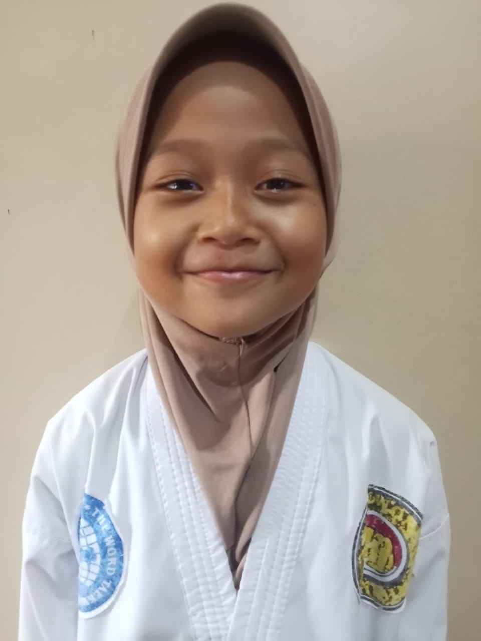 JUARA 1 PRA CADET PRESTASI U.22 PUTRI ASKANAH MEKKA FARZANA